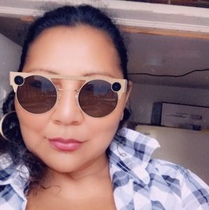 Meet your Posher, Agueda